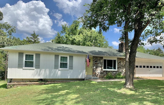 372 Greenbrier Ln, Hollister, MO 65672 - photo 1