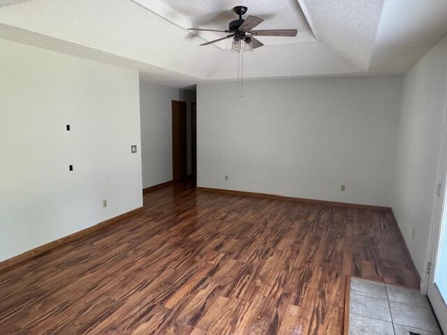4553 W La Siesta St, Springfield, MO 65802 - photo 6