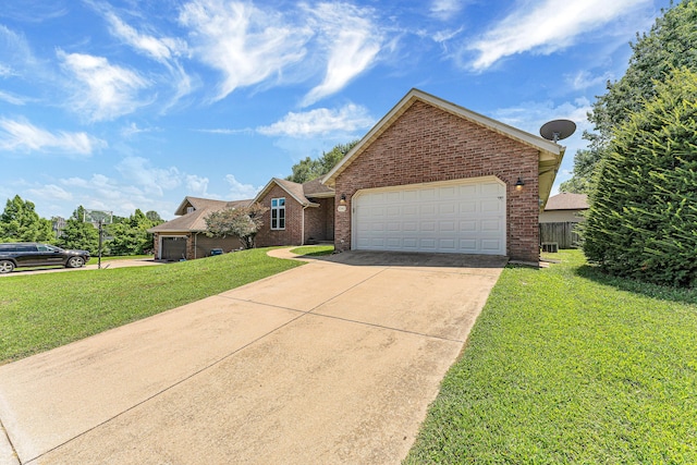 3340 E Cardinal St, Springfield, MO 65804 - photo 4