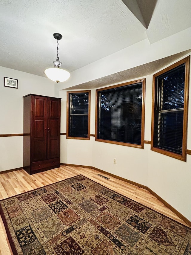 3233 W Primrose St, Springfield, MO 65807 - photo 11
