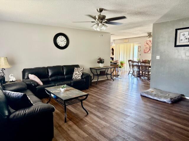 2701 Paula Dr, West Plains, MO 65775 - photo 2