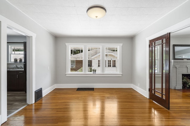 939 E Loren St, Springfield, MO 65807 - photo 10