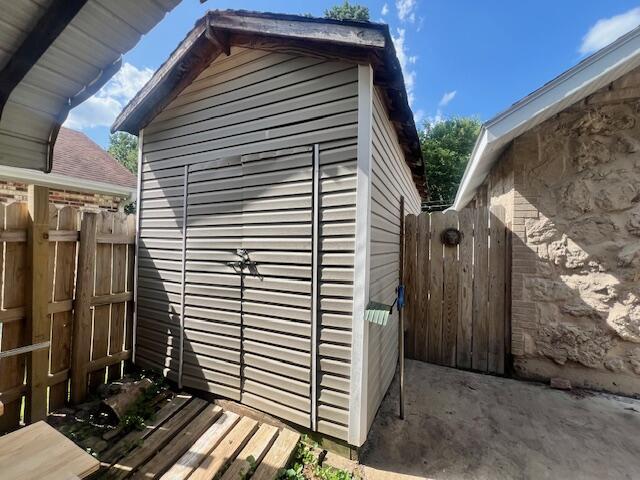 315 Caroline St, Thayer, MO 65791 - photo 17