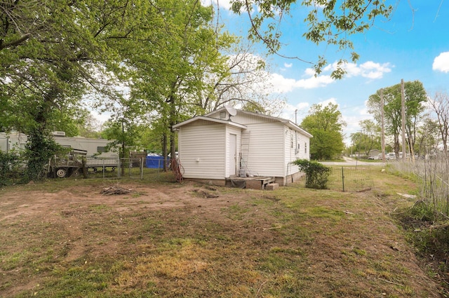 225 Morgan Ave, Aurora, MO 65605 - photo 16