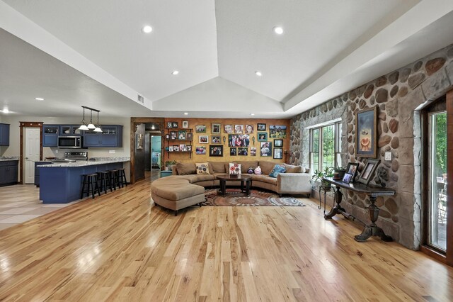 21078 Colt Ln, Diamond, MO 64840 - photo 5