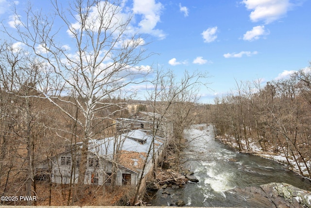 Listing photo 2 for 1126 Mill St, Honesdale PA 18431