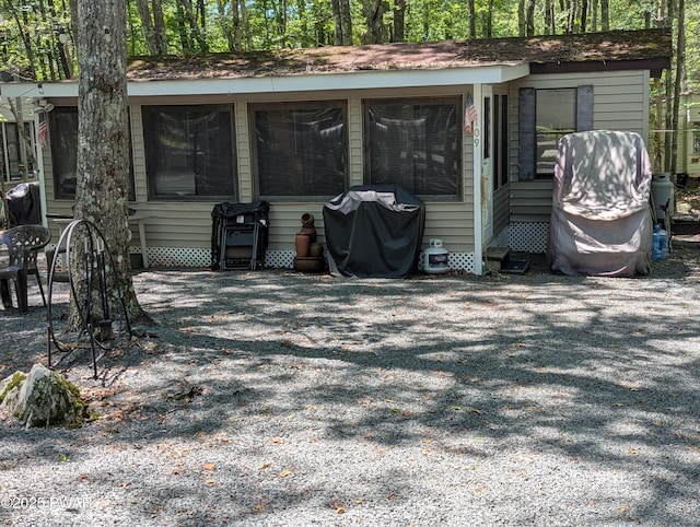 109 Woodpecker Ln, Shohola, PA 18458
