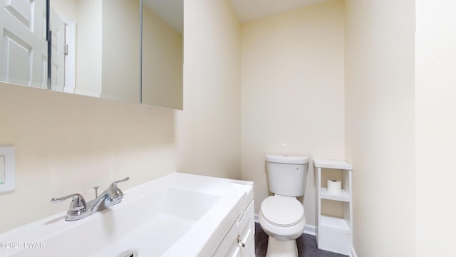 136 Heaters Hill Rd, Matamoras, PA 18336 - half bath featuring toilet and vanity