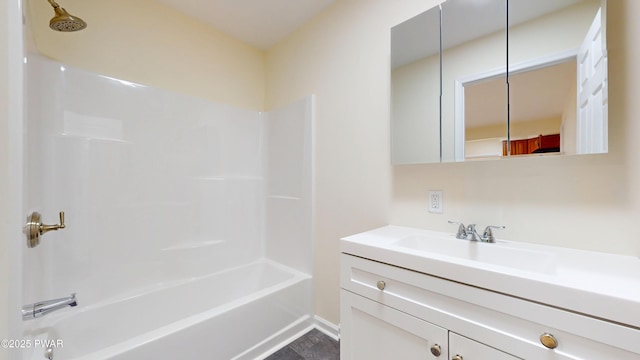 136 Heaters Hill Rd, Matamoras, PA 18336 - full bath featuring shower / washtub combination and vanity
