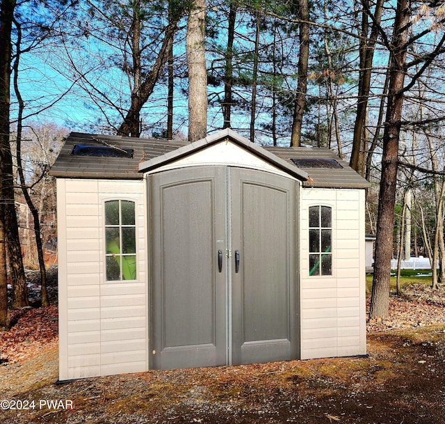 view of outbuilding