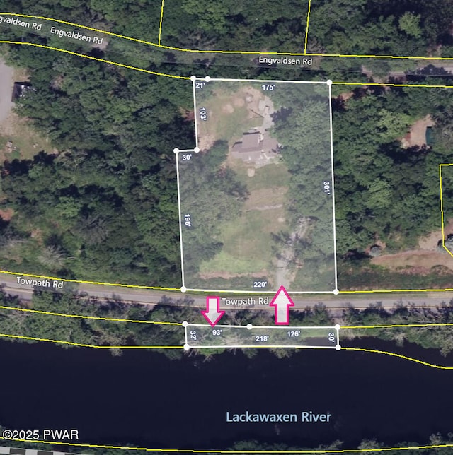 501 Towpath Rd, Hawley, PA 18428 - map / location featuring property parcel outlined