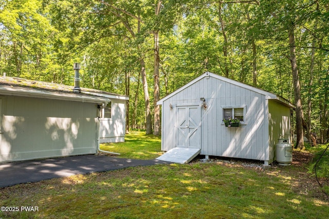 201 Oak Hill Rd, Hawley, PA 18428 - view of shed
