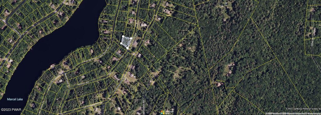 122 Hickory Rd, Dingmans Ferry, PA 18328
