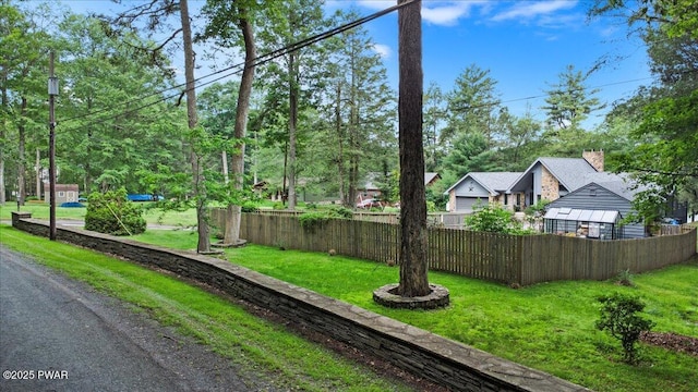 122 Waterfront Dr, Greentown, PA 18426 - view of yard