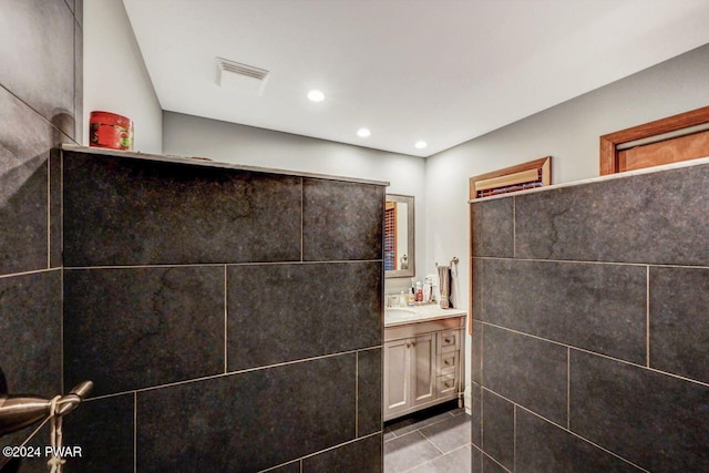 122 Waterfront Dr, Greentown, PA 18426 - full bath with vanity, recessed lighting, and tile patterned floors