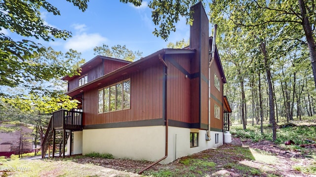 158 Wild Meadow Dr, Milford, PA 18337 - view of side of home with stairway