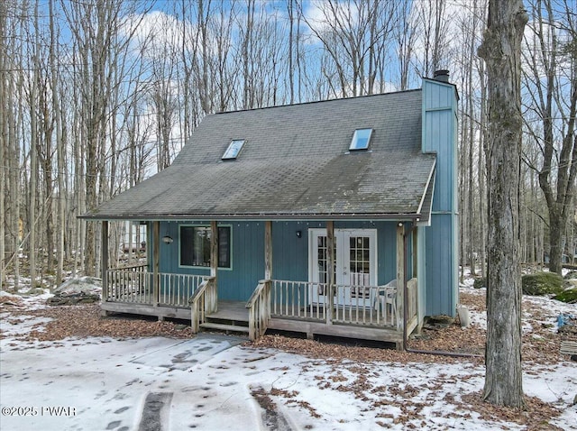 view of front facade with covered porch