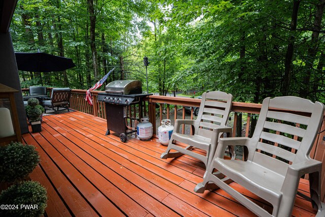 deck with grilling area