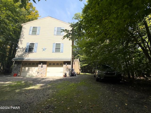 view of front of house featuring a garage