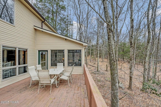 deck featuring outdoor dining space