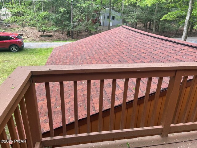 106 Chestnut Dr, Greentown, PA 18426 - view of wooden deck