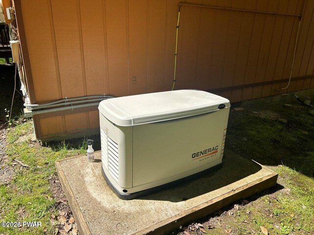 106 Chestnut Dr, Greentown, PA 18426 - exterior view of a power unit