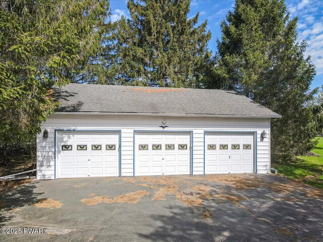 1409 Beach Lake Hwy, Beach Lake, PA 18405 - view of detached garage