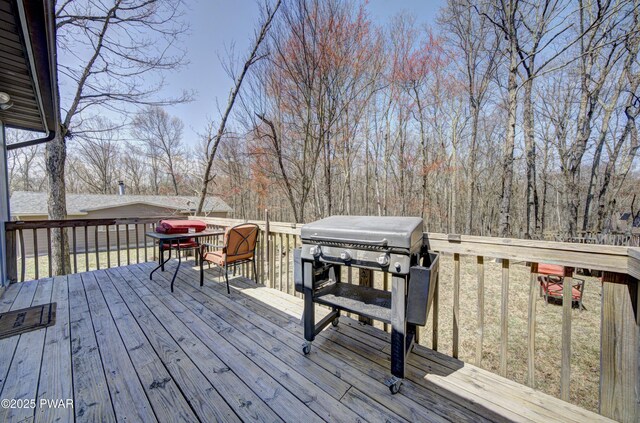 235 Oak Hill Rd, Hawley, PA 18428 - deck with outdoor dining space