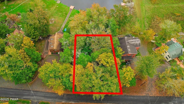 1024 Beaver Lake Dr, Lake Ariel, PA 18436
