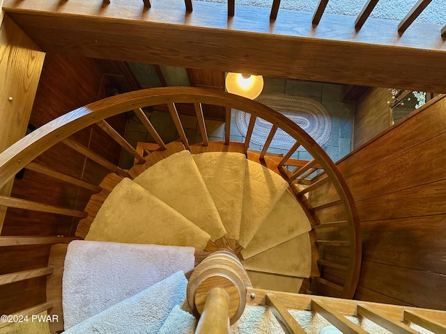 103 Schrenk Dr, Greentown, PA 18426