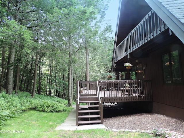 103 Schrenk Dr, Greentown, PA 18426