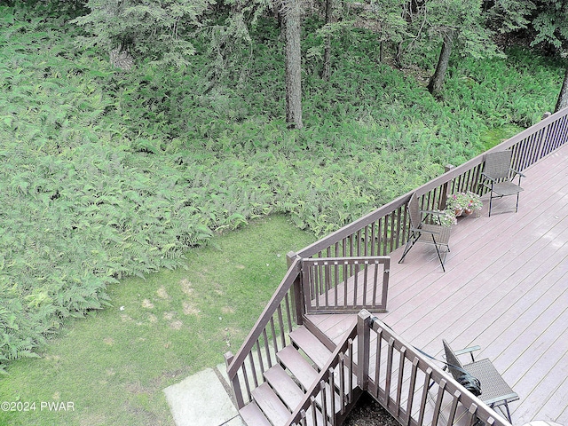 103 Schrenk Dr, Greentown, PA 18426