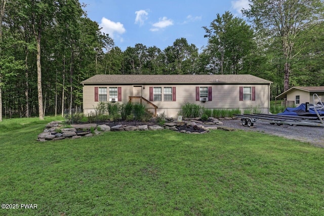78 Orion Way, Lake Ariel, PA 18436 - manufactured / mobile home featuring a front lawn