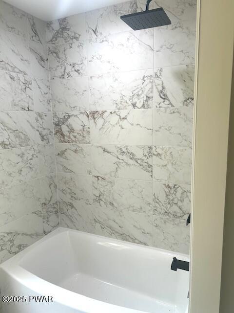 119 Lenape Dr, Milford, PA 18337 - full bathroom featuring shower / washtub combination