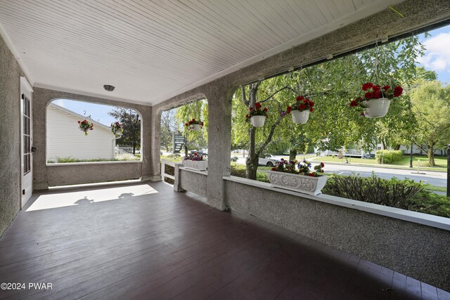 view of patio featuring covered porch