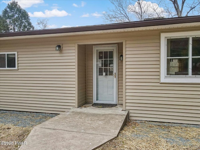 111 N Redwood Dr, Greentown, PA 18426 - view of property entrance