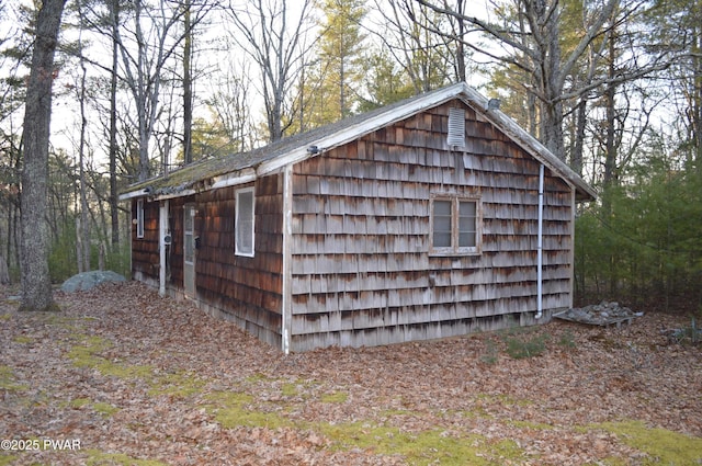 view of outbuilding