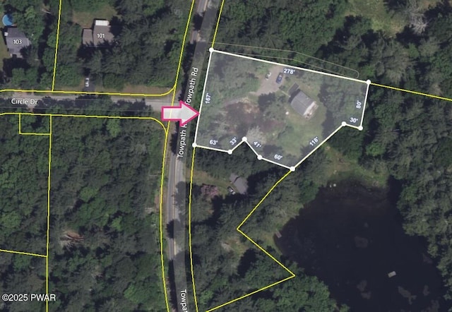 1039 Towpath Rd, Hawley, PA 18428 - aerial overview of property's location with property boundaries highlighted