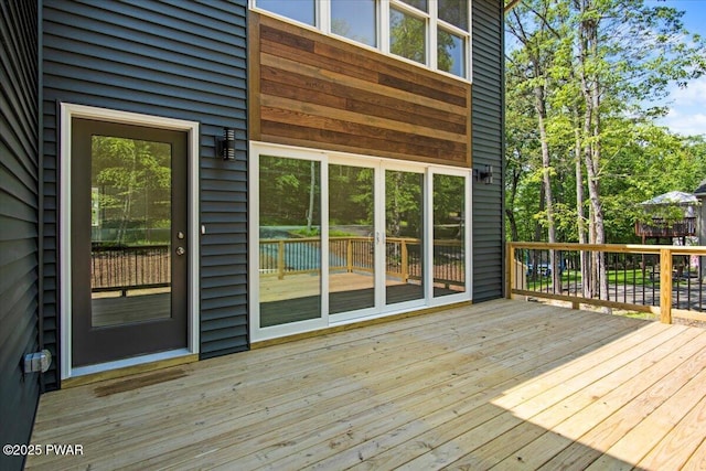 128 Copper Mountain Dr, Tafton, PA 18464 - view of deck