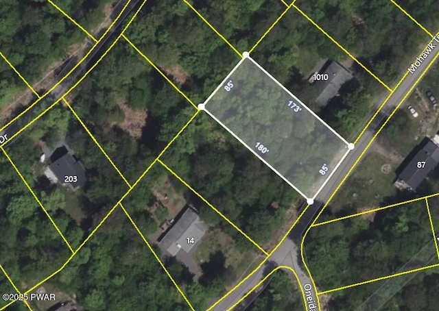 10 Mohawk Trl, Gouldsboro, PA 18424 - photo 2