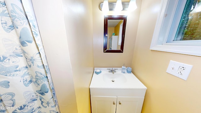 140 Algonquin Rd, Shohola, PA 18458 - full bathroom featuring vanity and a shower with curtain