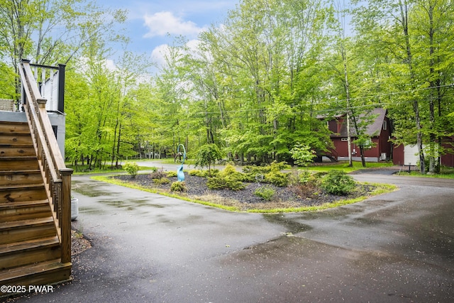 4 Pebble Ct, Lake Ariel, PA 18436 - view of yard featuring stairway