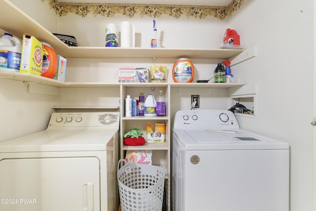 washroom with washer and clothes dryer