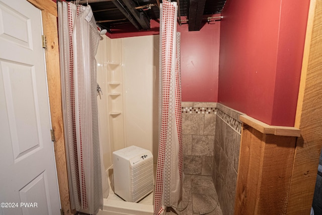 bathroom featuring walk in shower