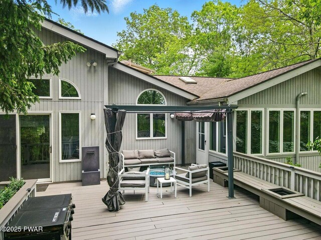 202 Remuda Dr, Lords Valley, PA 18428 - wooden terrace featuring an outdoor living space