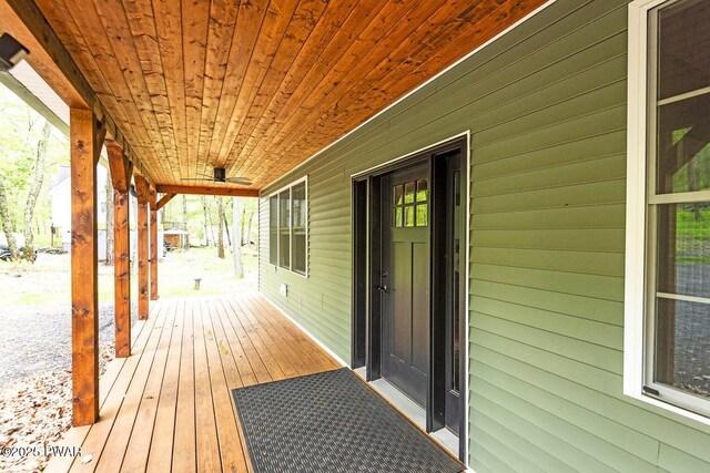 209 Conashaugh Trl, Milford, PA 18337 - view of porch