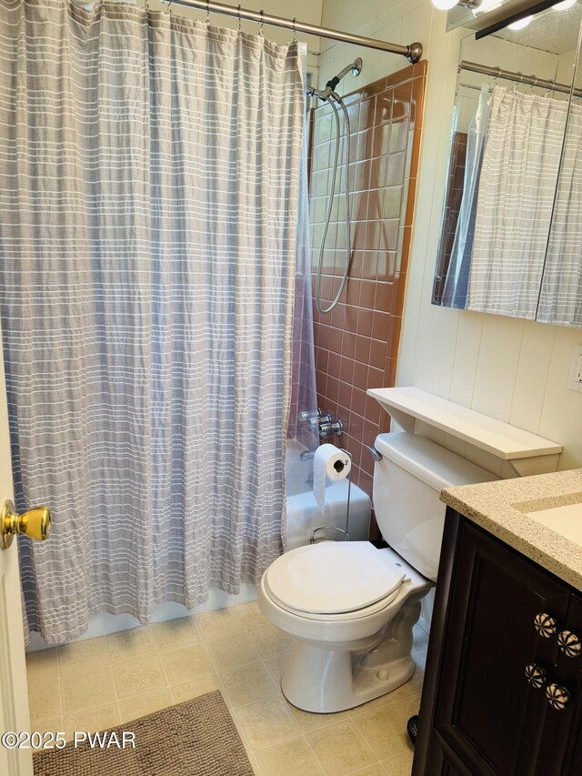 124 Granite Dr, Lords Valley, PA 18428 - full bathroom featuring shower / tub combo with curtain, toilet, and vanity