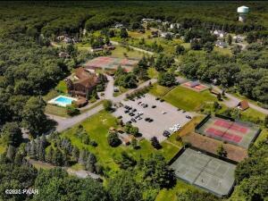124 Granite Dr, Lords Valley, PA 18428 - bird's eye view of a heavily wooded area