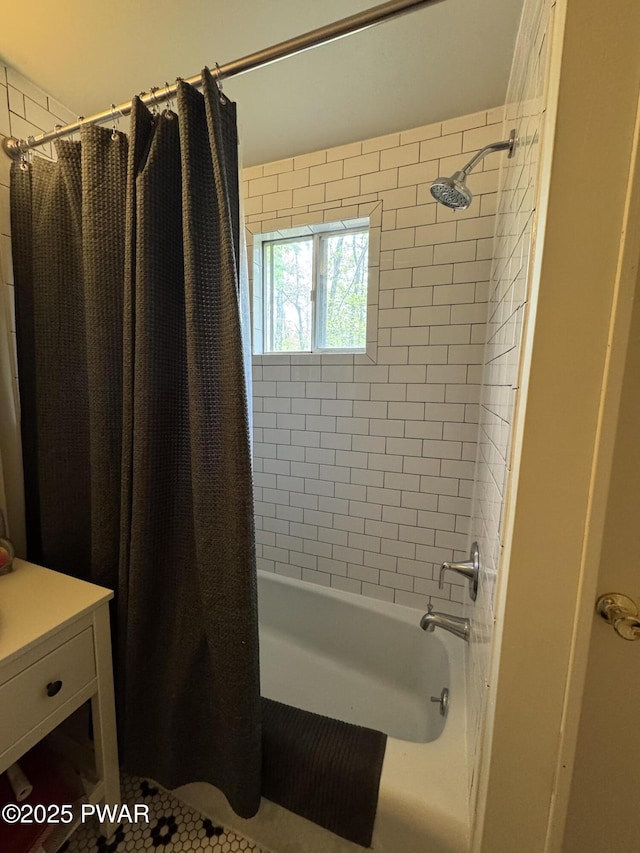 124 Granite Dr, Lords Valley, PA 18428 - full bathroom featuring shower / tub combo with curtain and tile patterned floors