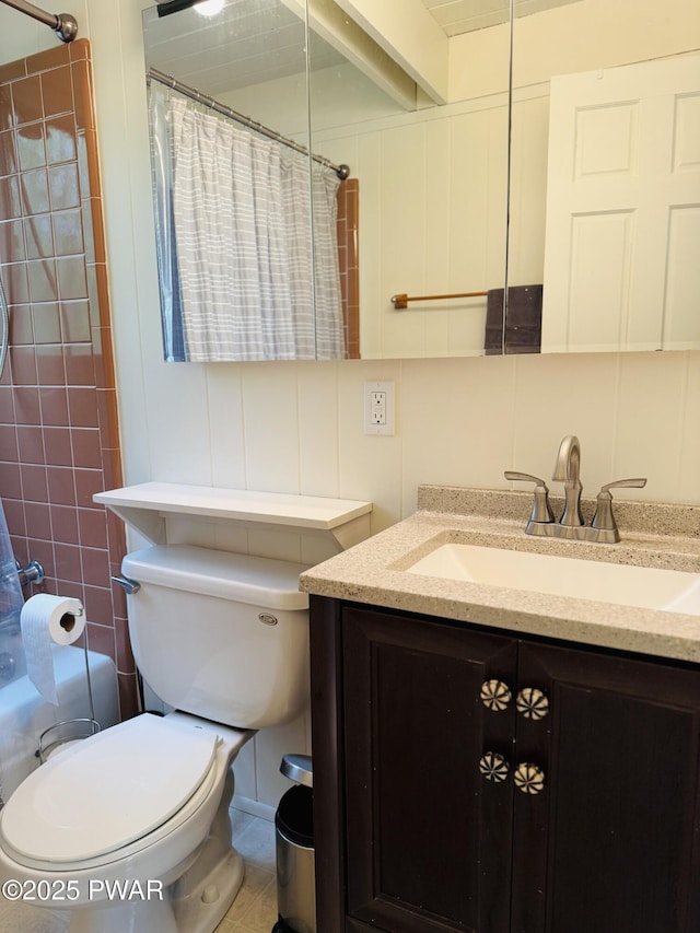124 Granite Dr, Lords Valley, PA 18428 - full bathroom with toilet, curtained shower, and vanity